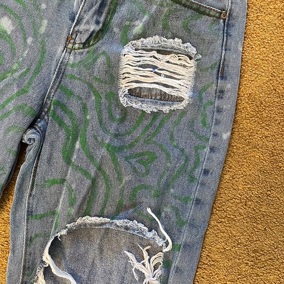Upcycled SHEIN hand painted distressed jeans size xs - Picture 5 of 12